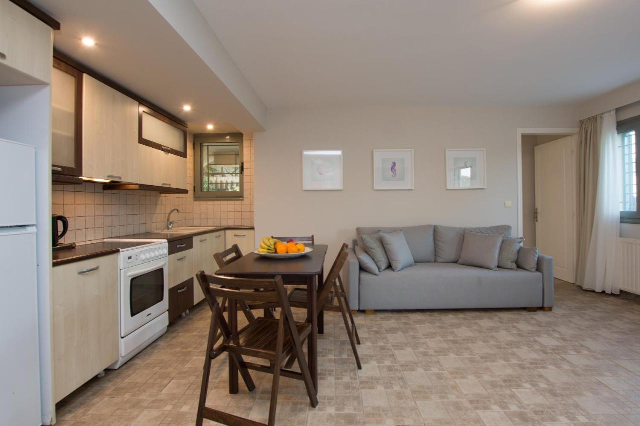 Golden Coast Boutique - Luxury Living Aparthotel Kypseli Luaran gambar