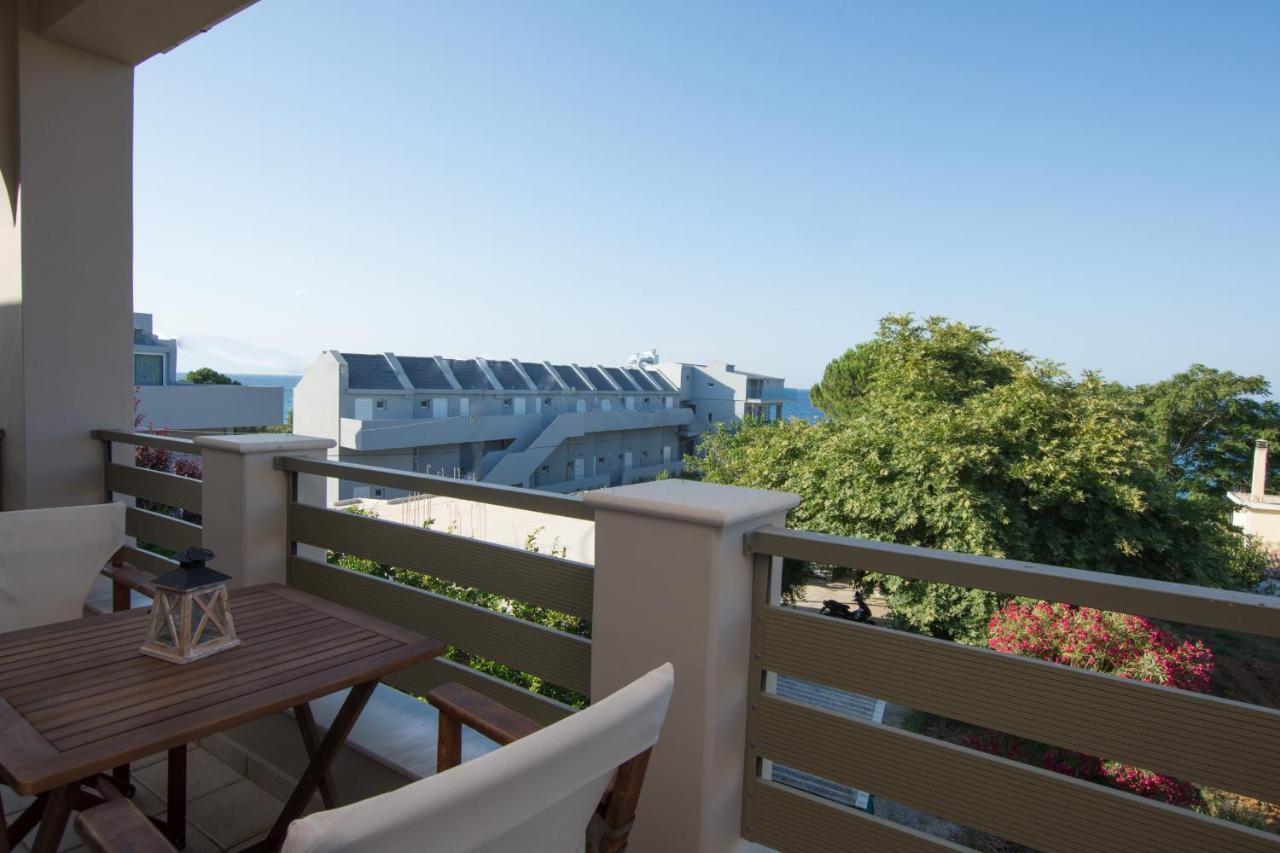 Golden Coast Boutique - Luxury Living Aparthotel Kypseli Luaran gambar