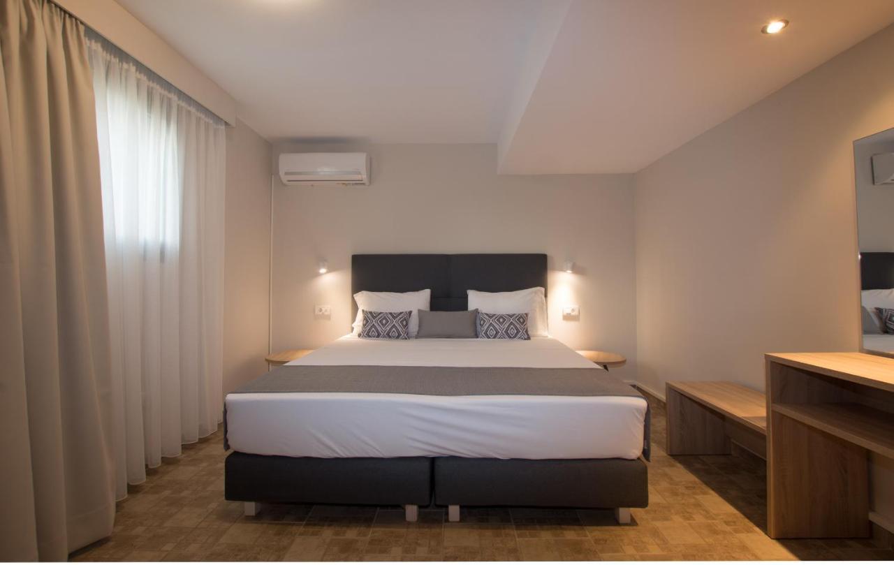 Golden Coast Boutique - Luxury Living Aparthotel Kypseli Luaran gambar