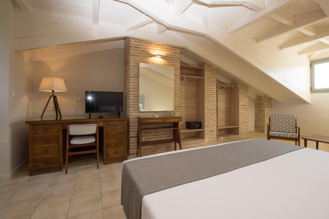 Golden Coast Boutique - Luxury Living Aparthotel Kypseli Luaran gambar